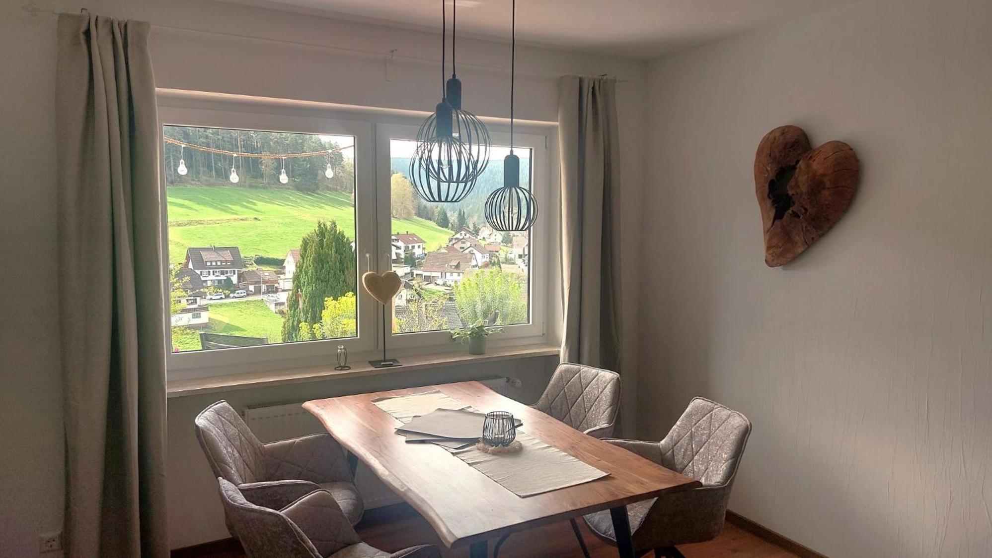 Schoene Zeiten Ferienwohnung, 80Qm Baiersbronn Exterior photo